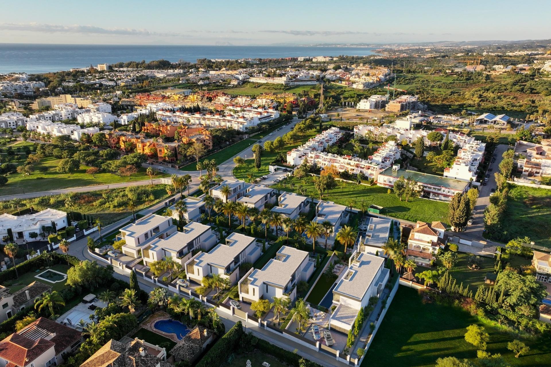 Neue Gebäude - Villa -
Estepona