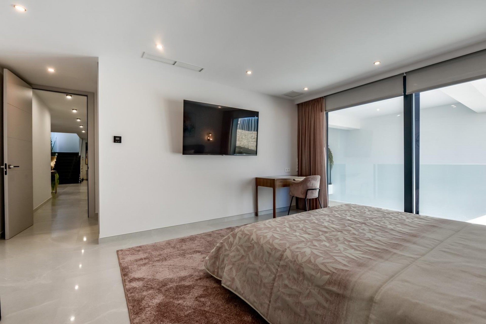 Neue Gebäude - Villa -
Finestrat