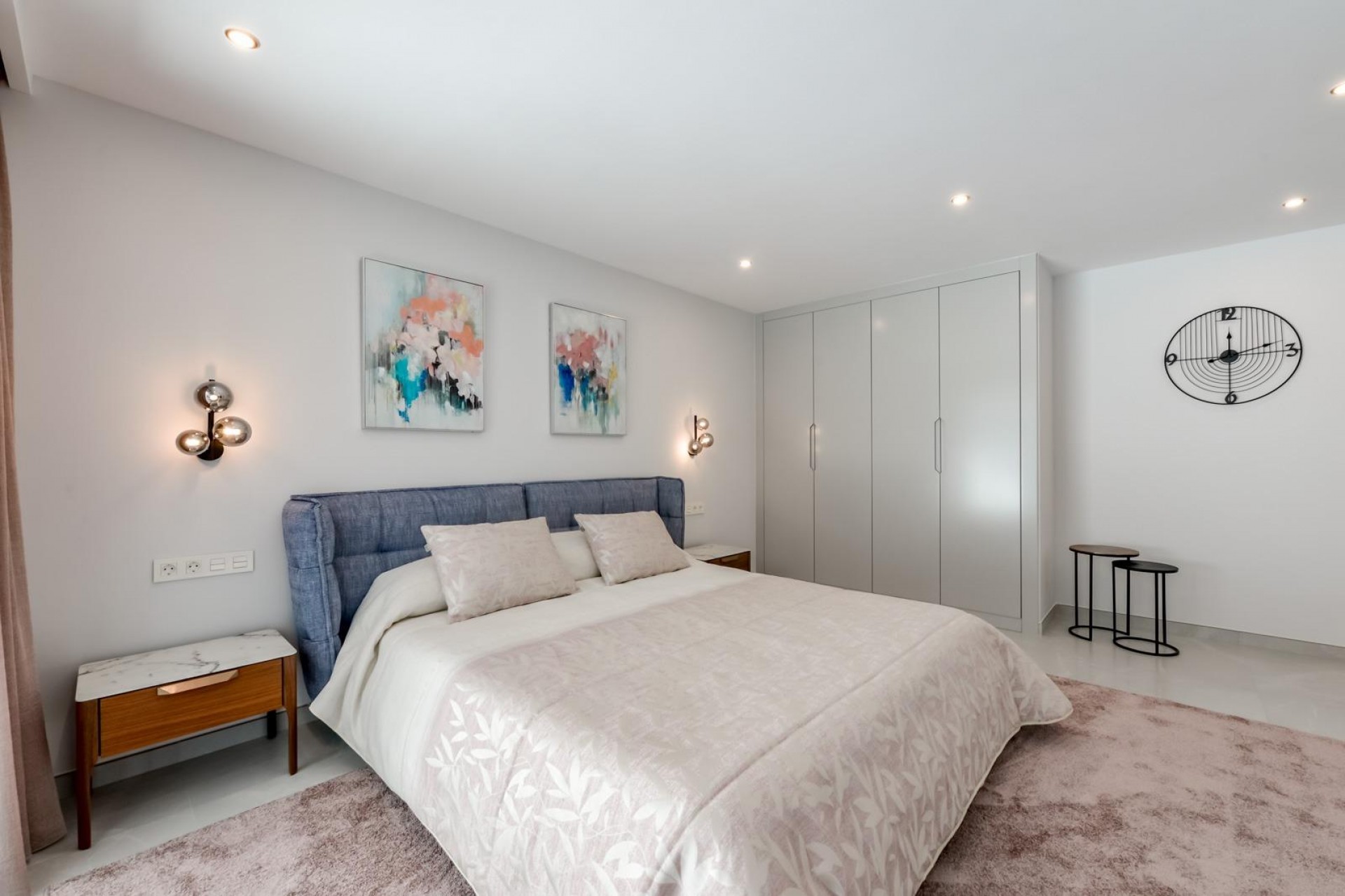 Neue Gebäude - Villa -
Finestrat