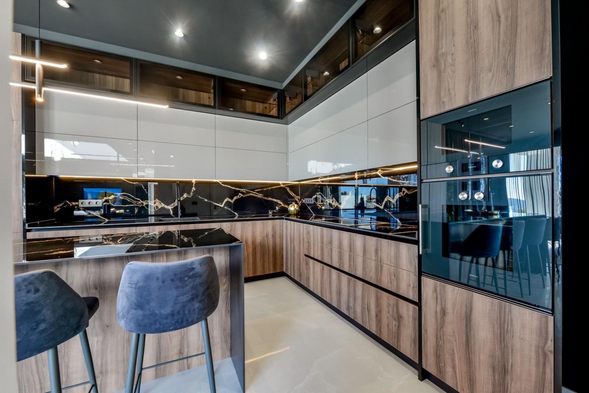 Neue Gebäude - Villa -
Finestrat