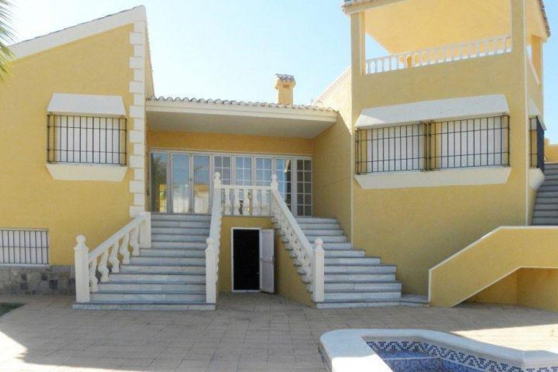 Neue Gebäude - Villa -
La Manga del Mar Menor