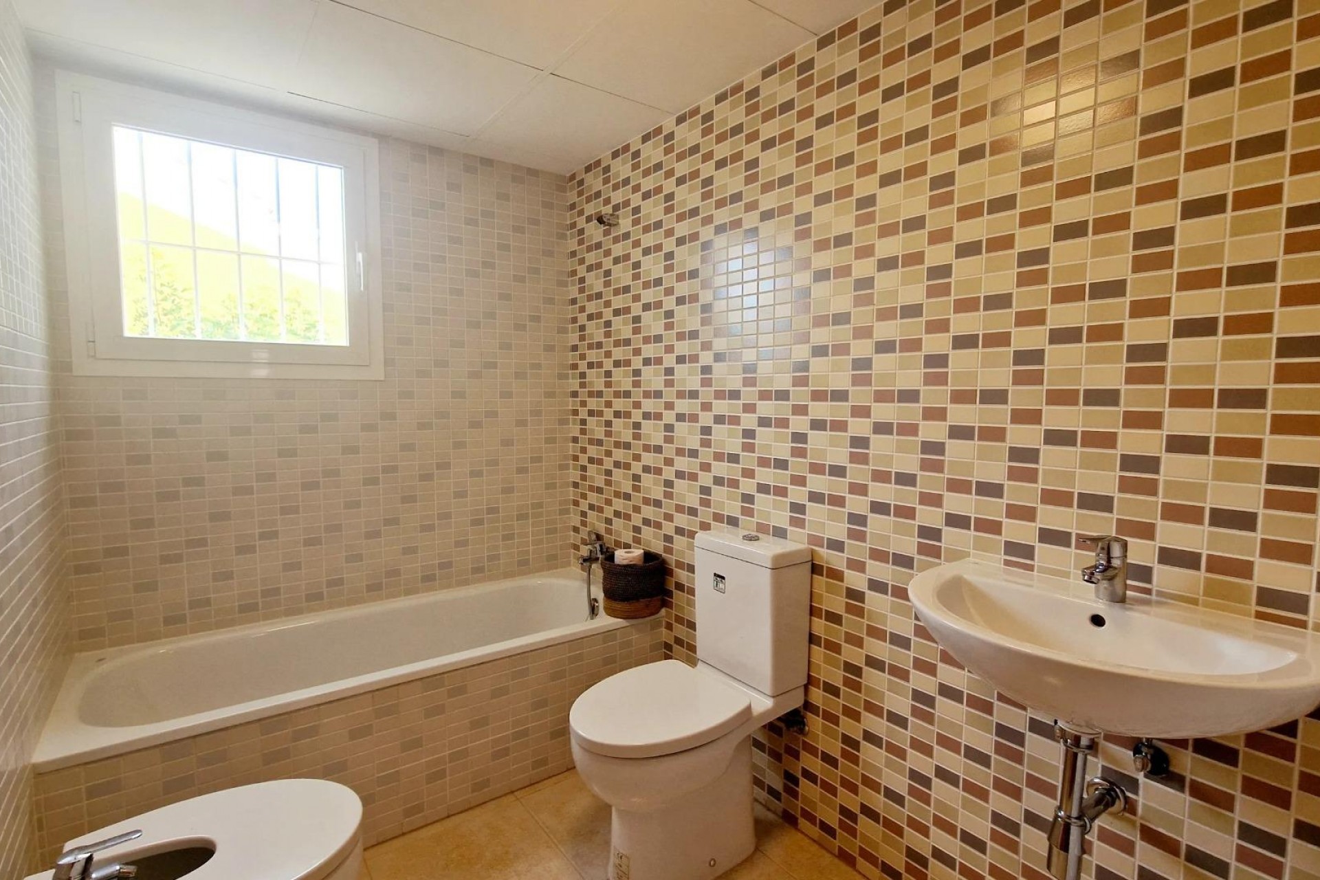 Neue Gebäude - Villa -
Lorca