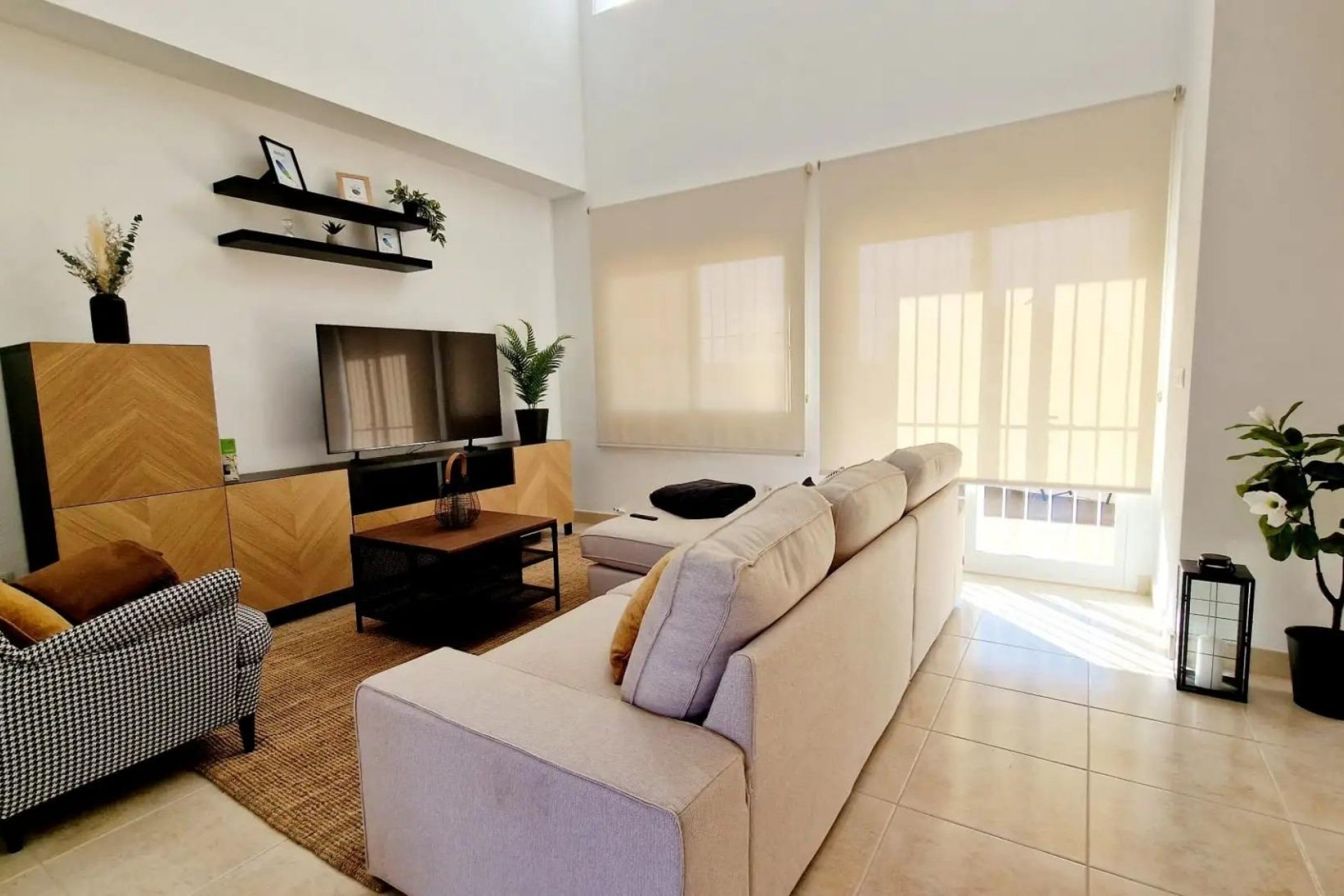 Neue Gebäude - Villa -
Lorca