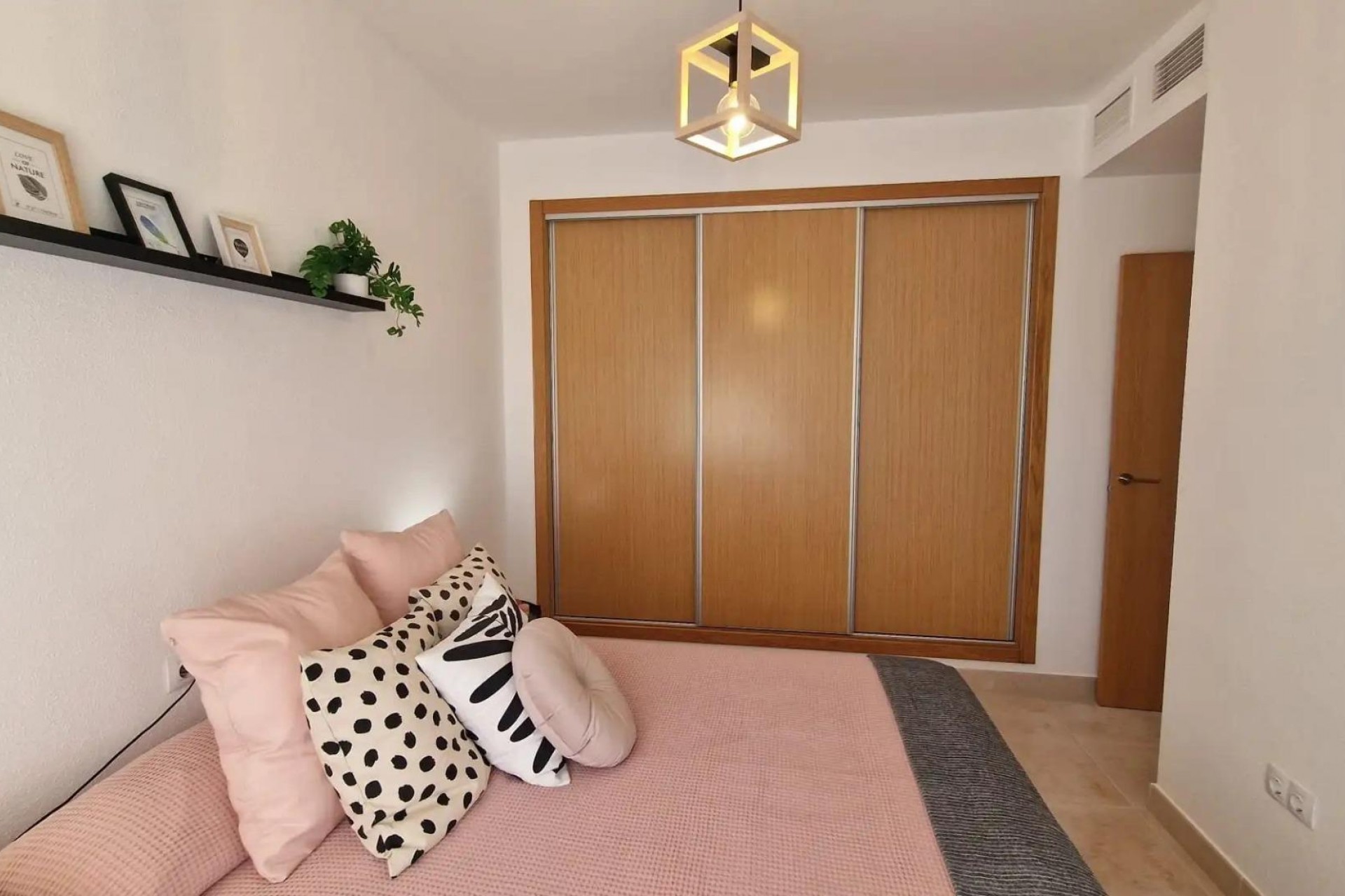 Neue Gebäude - Villa -
Lorca