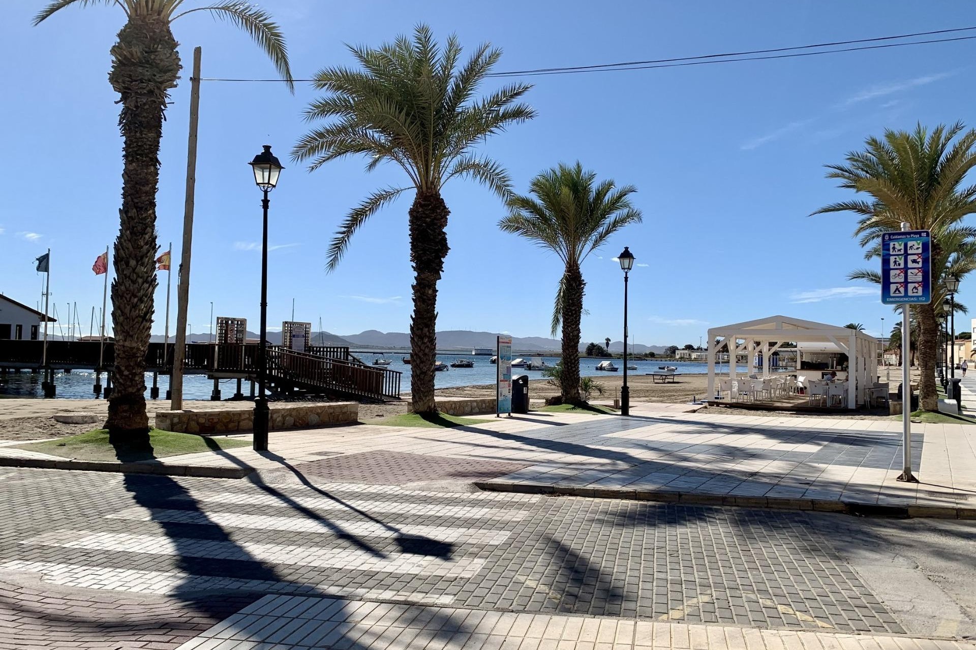 Neue Gebäude - Villa -
Los Alcazares - Los Alcázares