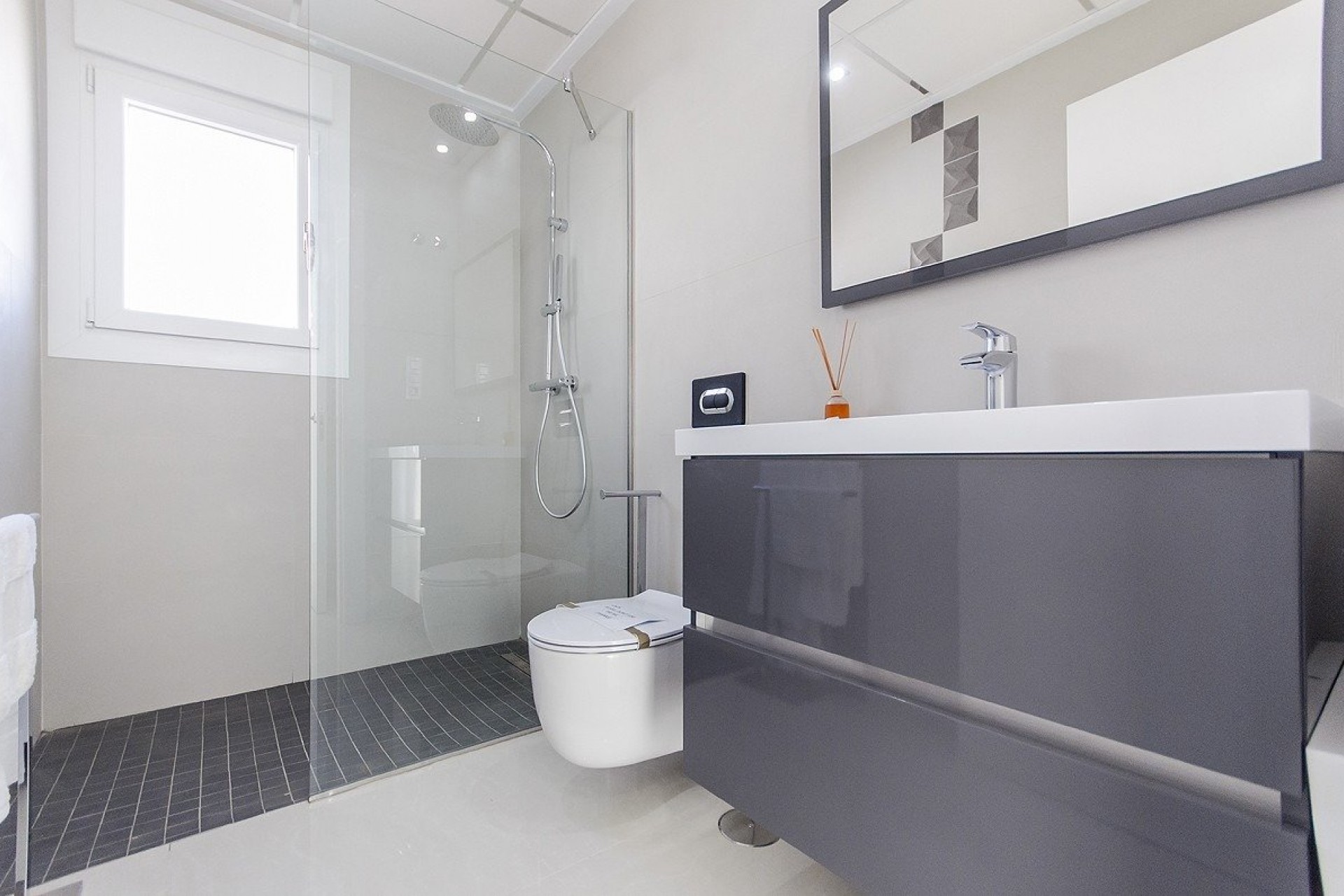 Neue Gebäude - Villa -
Los Montesinos