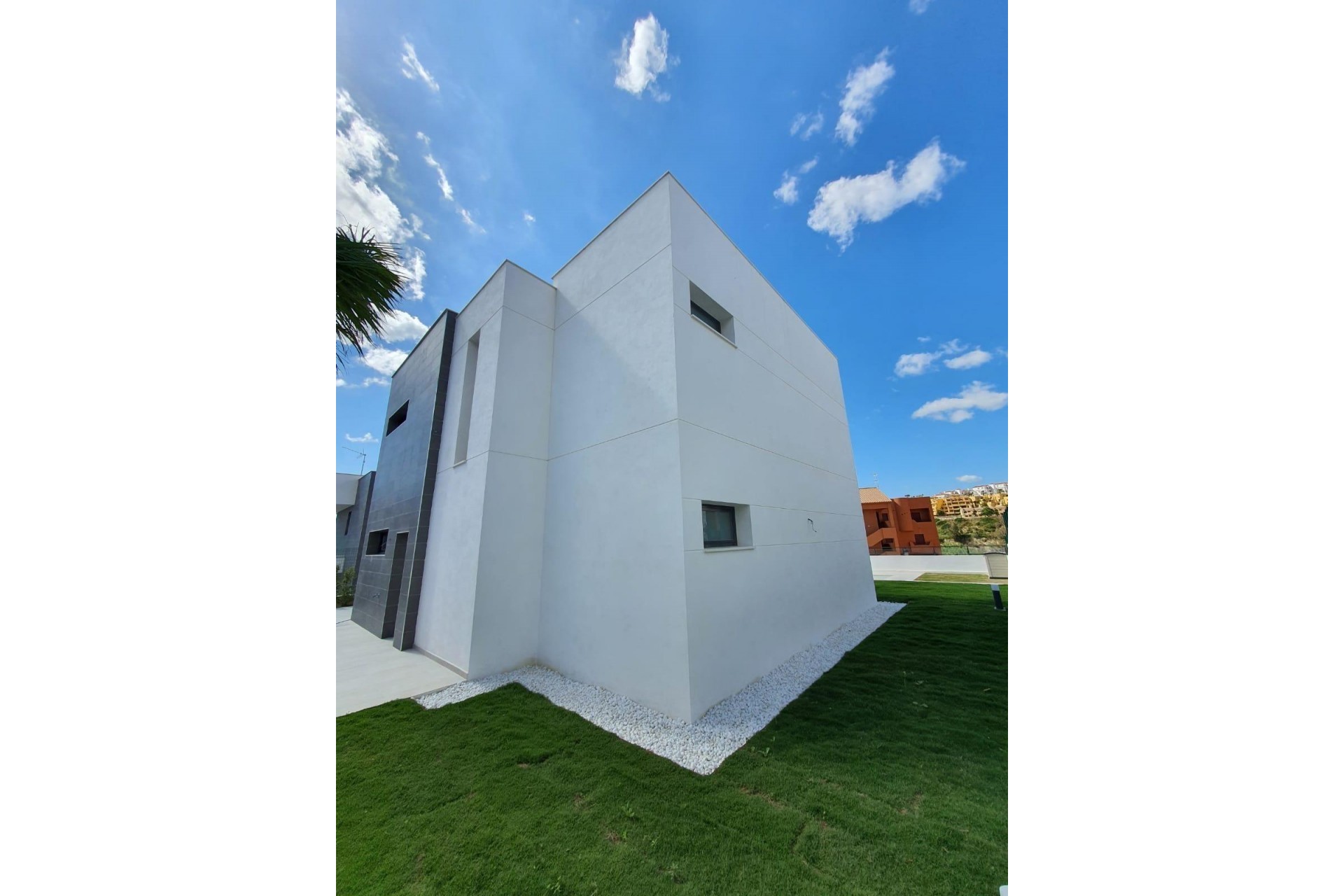 Neue Gebäude - Villa -
Manilva - La Duquesa
