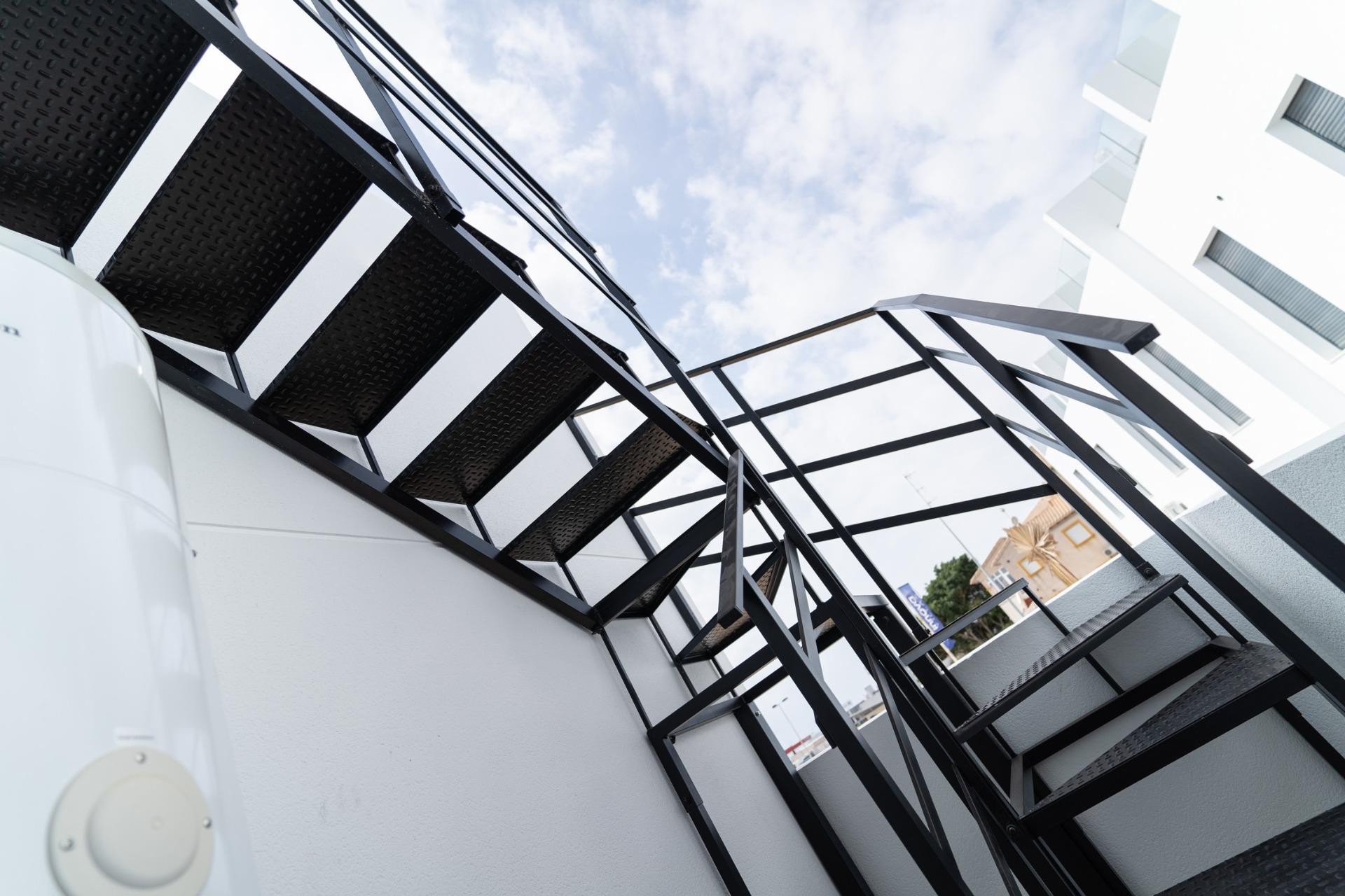 Neue Gebäude - Villa -
Orihuela Costa