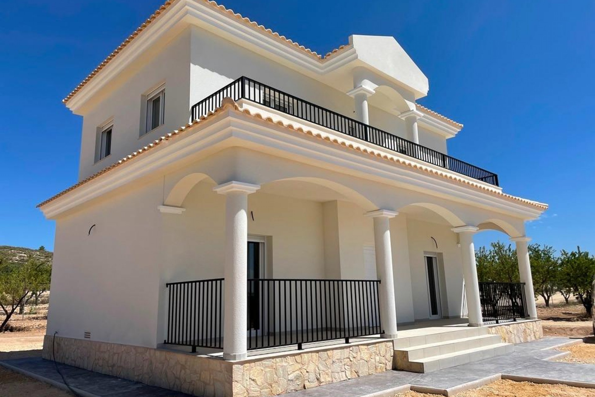 Neue Gebäude - Villa -
Pinoso - Camino Del Prado