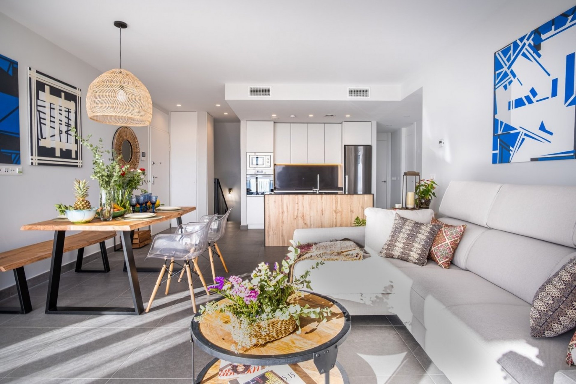 Neue Gebäude - Villa -
Polop