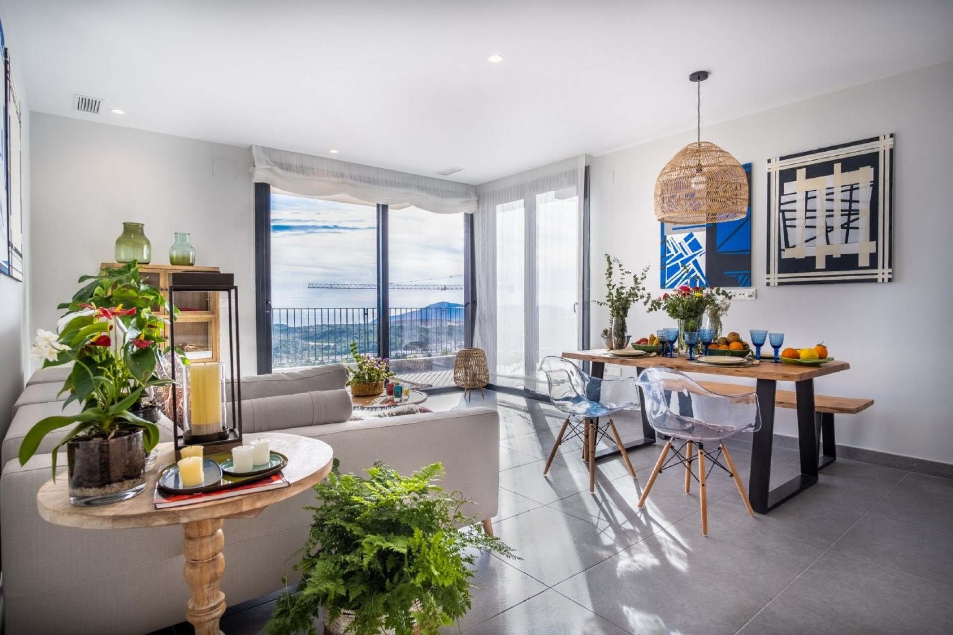 Neue Gebäude - Villa -
Polop