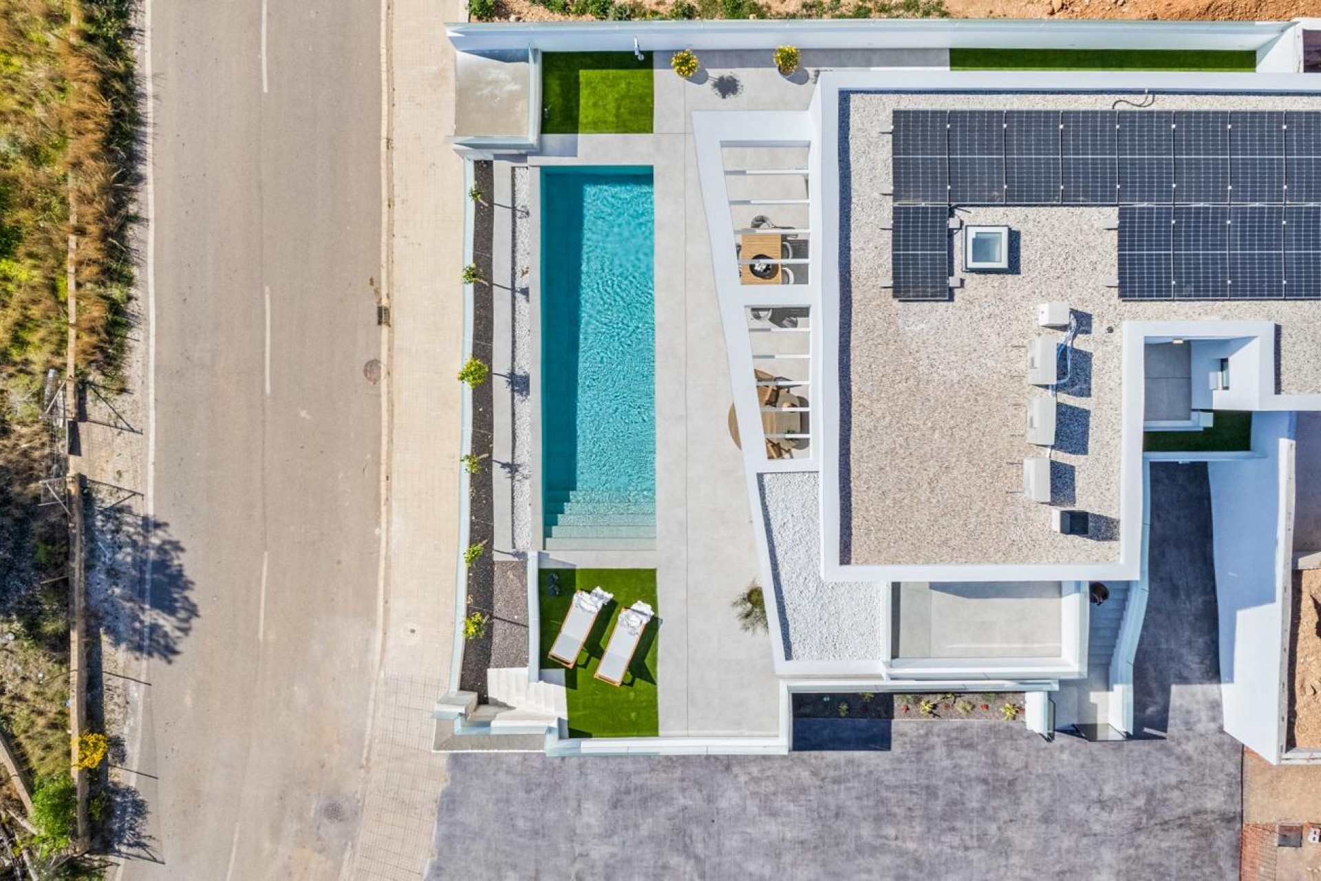 Neue Gebäude - Villa -
Polop