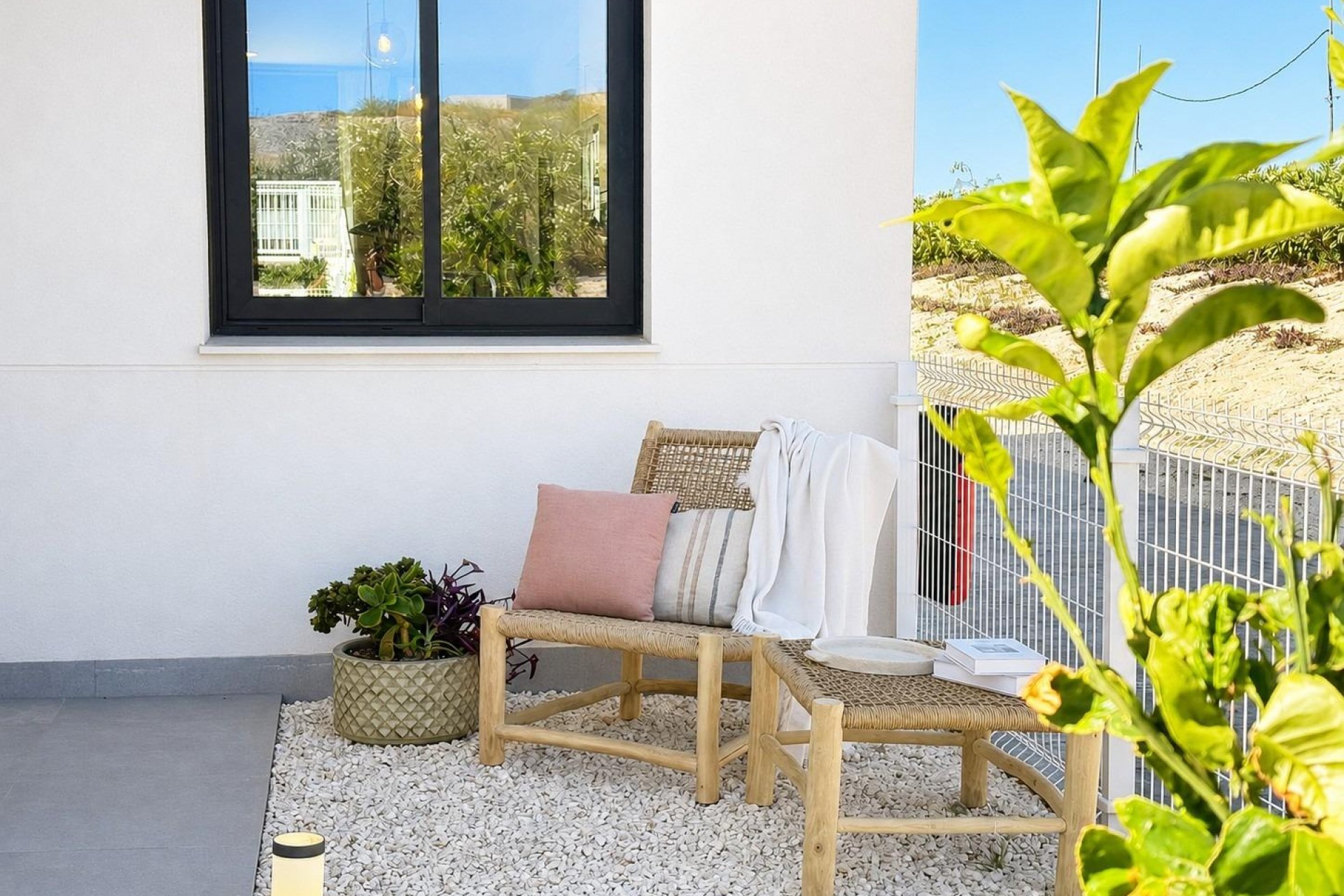 New Build - Semidetached -
BAÑOS Y MENDIGO