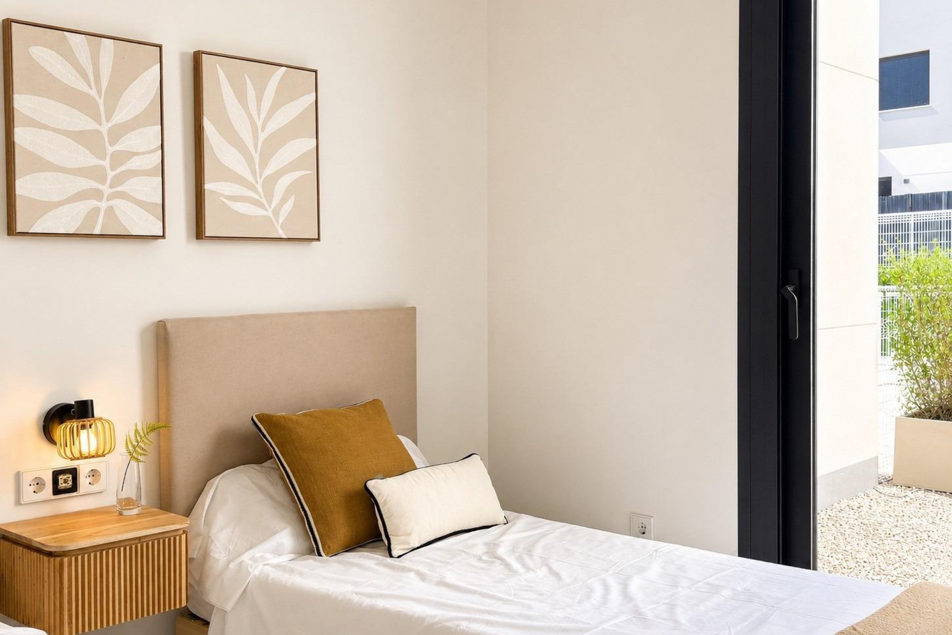 New Build - Semidetached -
BAÑOS Y MENDIGO
