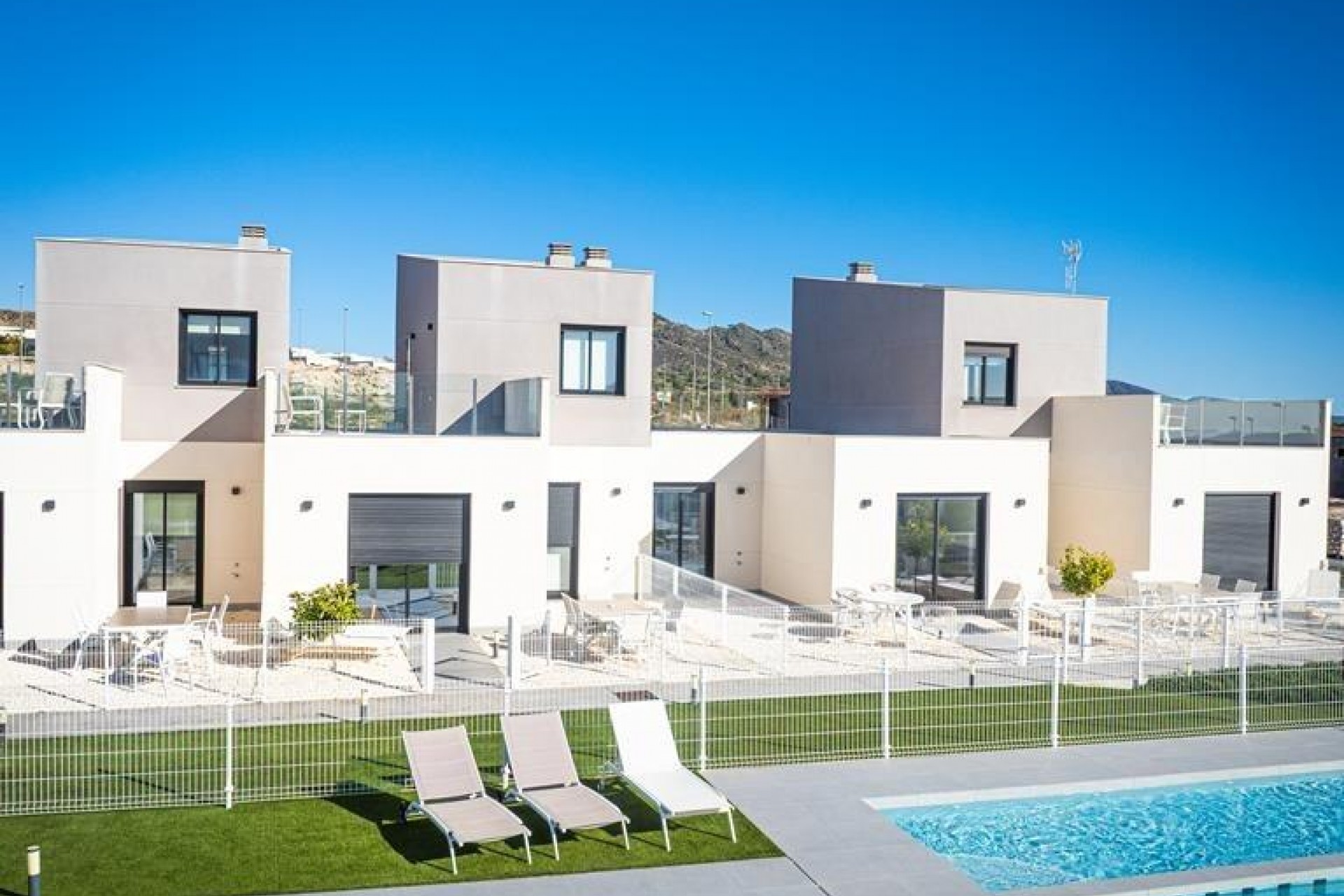 New Build - Semidetached -
BAÑOS Y MENDIGO
