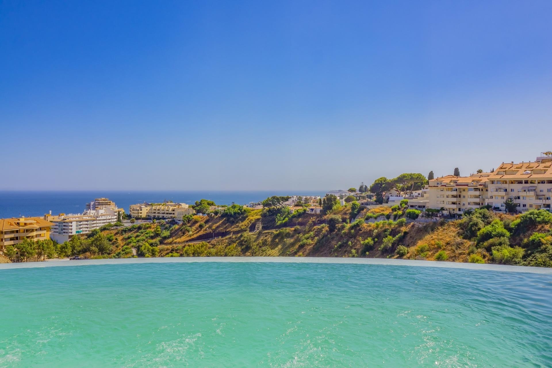 New Build - Town house -
Fuengirola