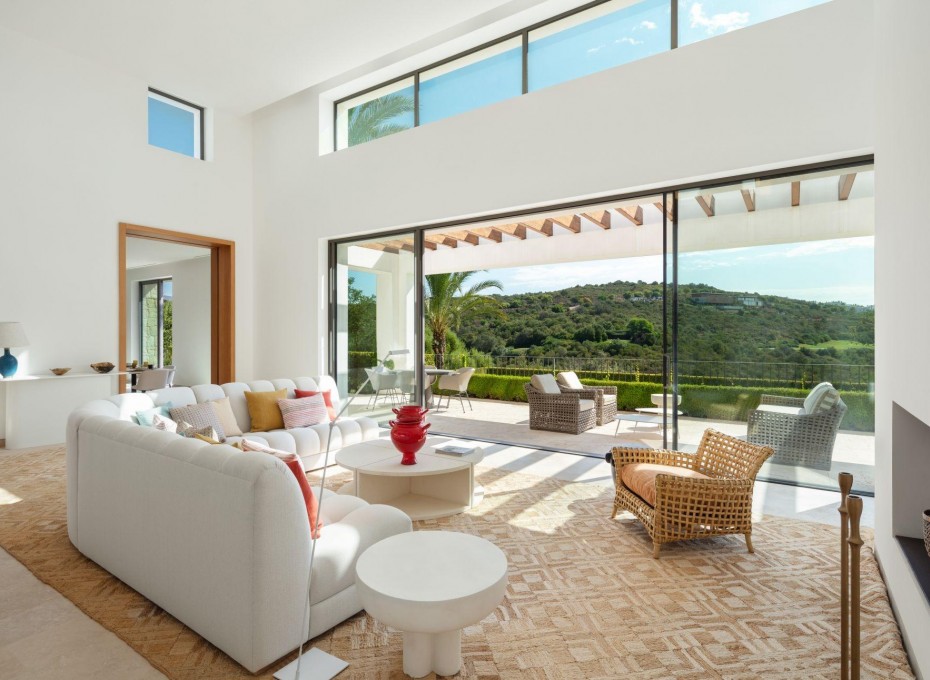 New Build - Villa -
Casares - Pedregales