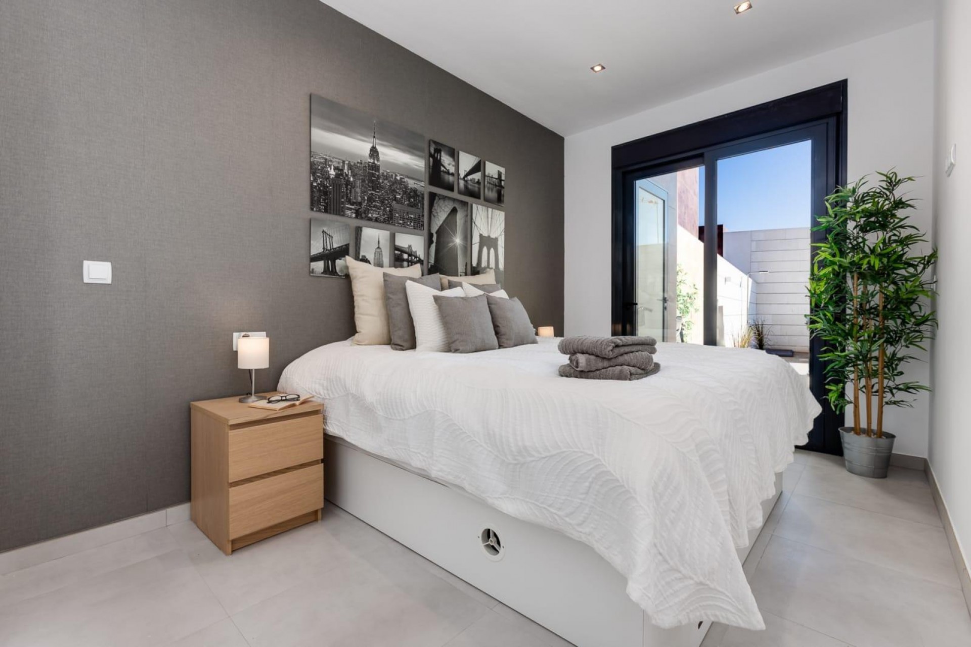 New Build - Villa -
Pilar de la Horadada