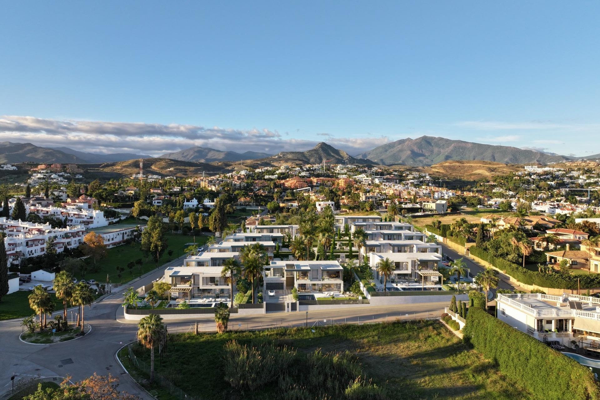 Nieuwbouw Woningen - Villa -
Estepona