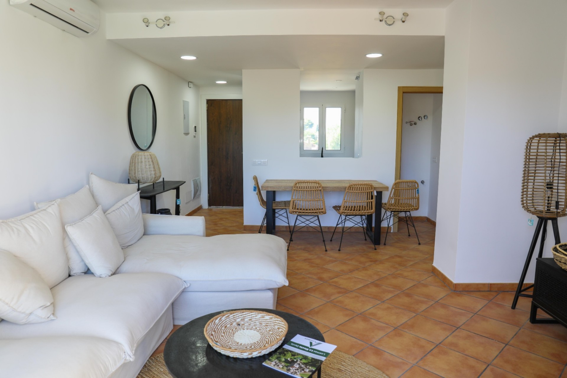 Nouvelle construction - Apartment -
Denia