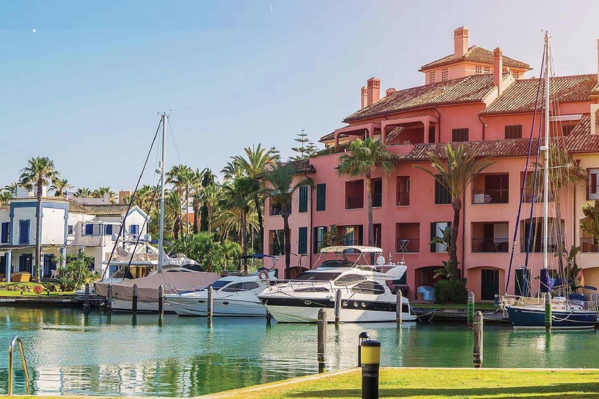 Nouvelle construction - Apartment -
La Linea De La Concepcion