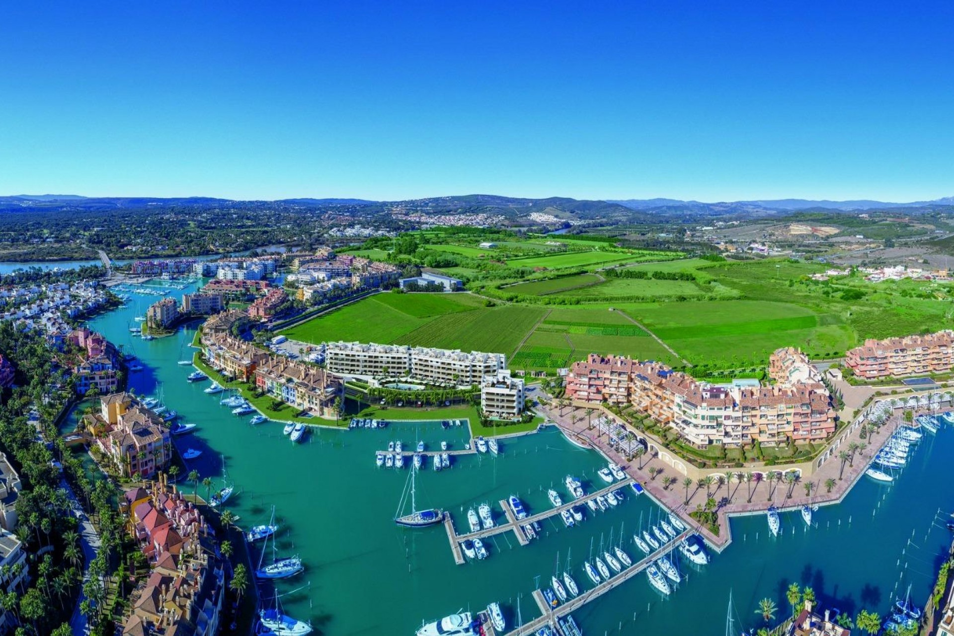 Nouvelle construction - Apartment -
Manilva - Bahia De Las Rocas