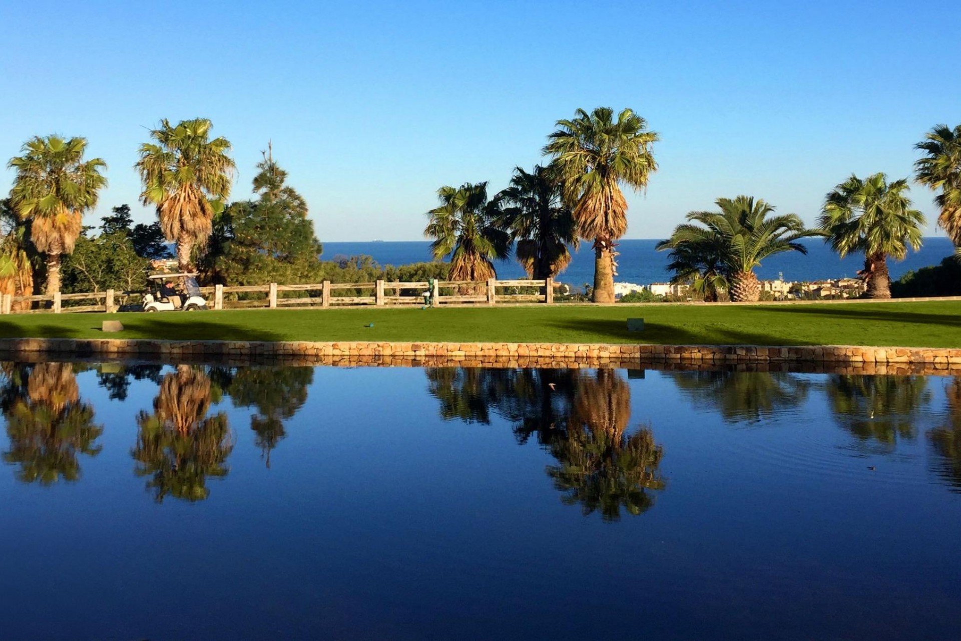 Nouvelle construction - Apartment -
Manilva - Bahia De Las Rocas