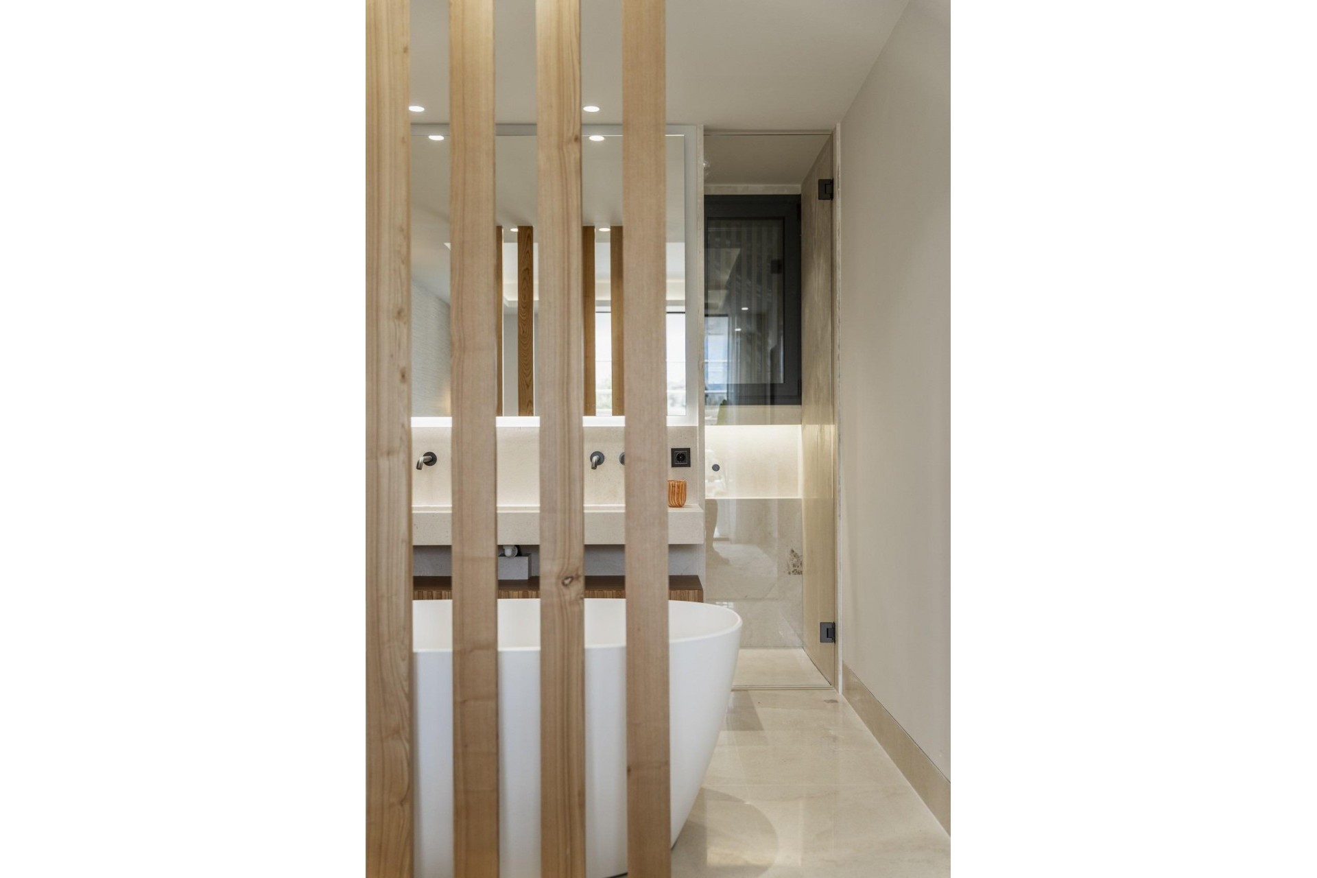 Nouvelle construction - Ground floor apartment -
Marbella