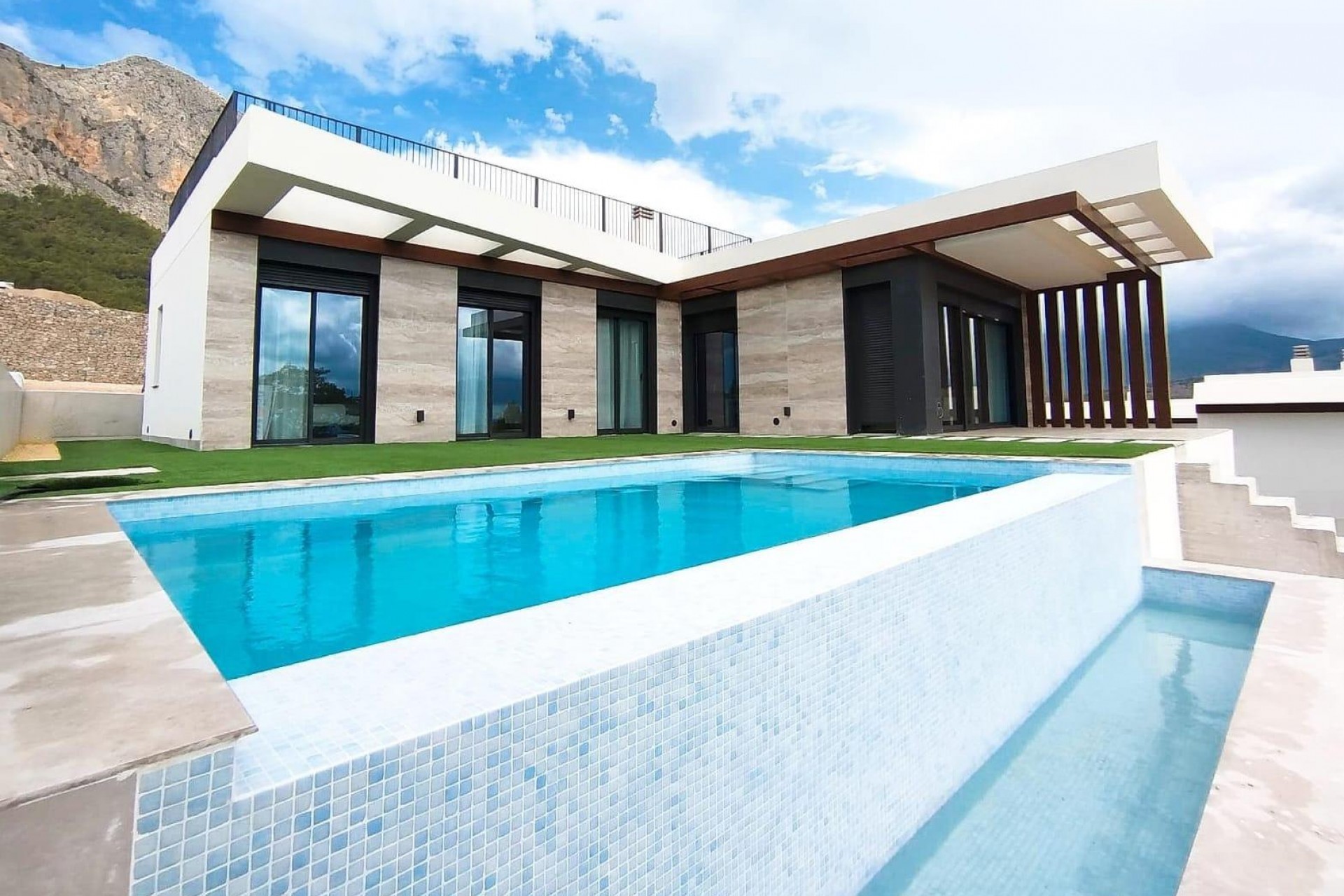 Nouvelle construction - Villa -
Polop