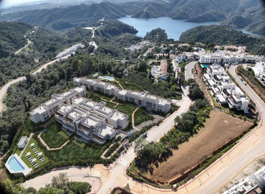 Nueva construcción  - Piso -
Istán - Urbaniz. Cerros del Lago