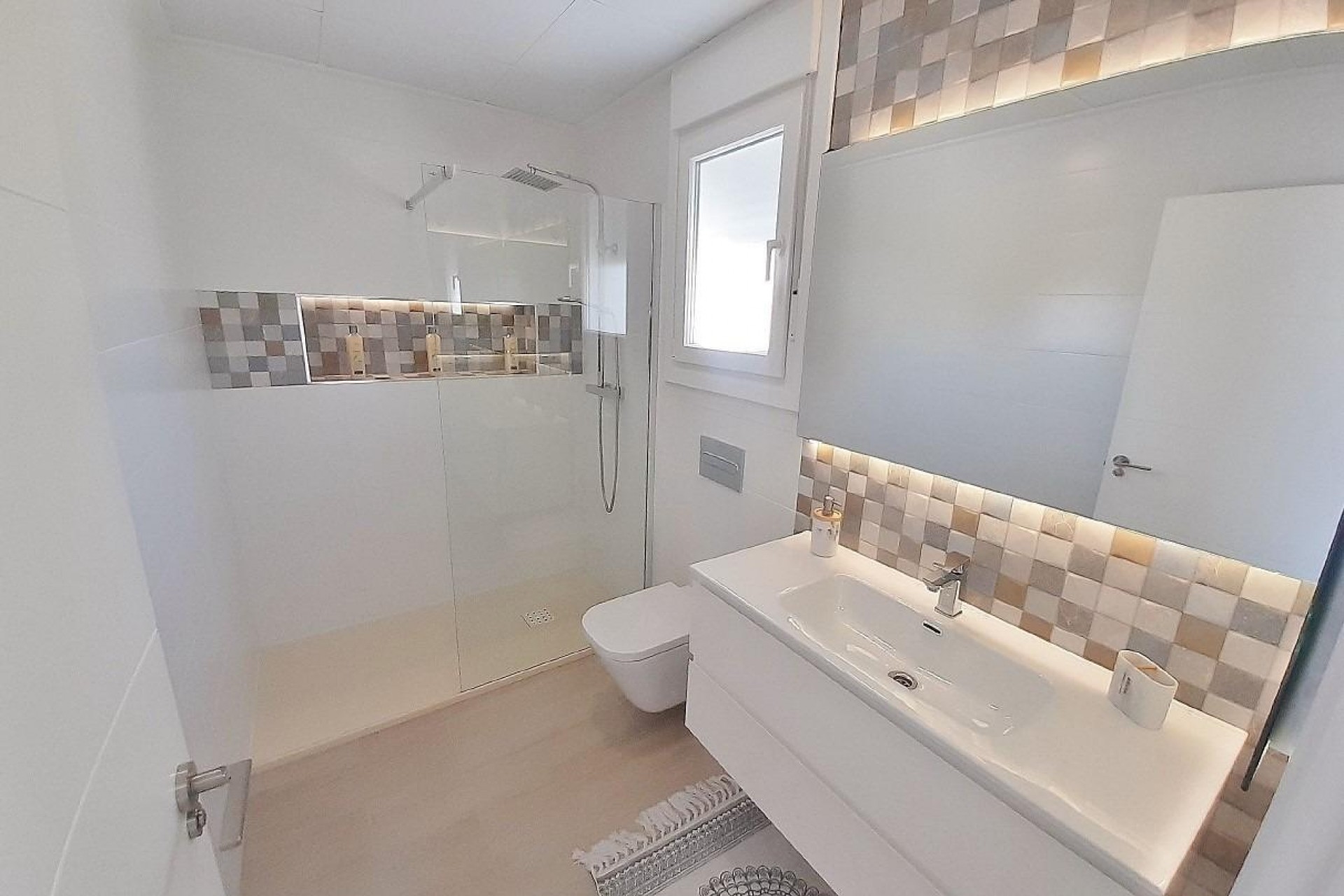 Nueva construcción  - Town house -
Avileses