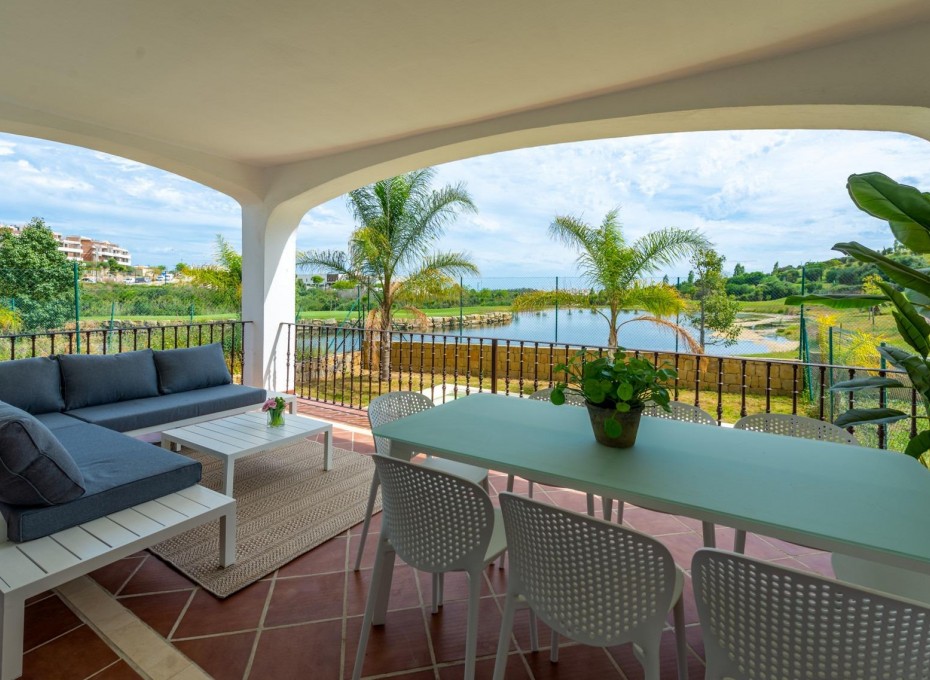 Nueva construcción  - Villa -
Estepona