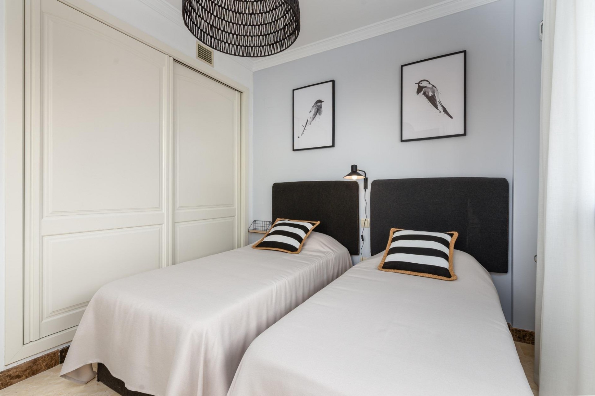 Nueva construcción  - Villa -
Estepona