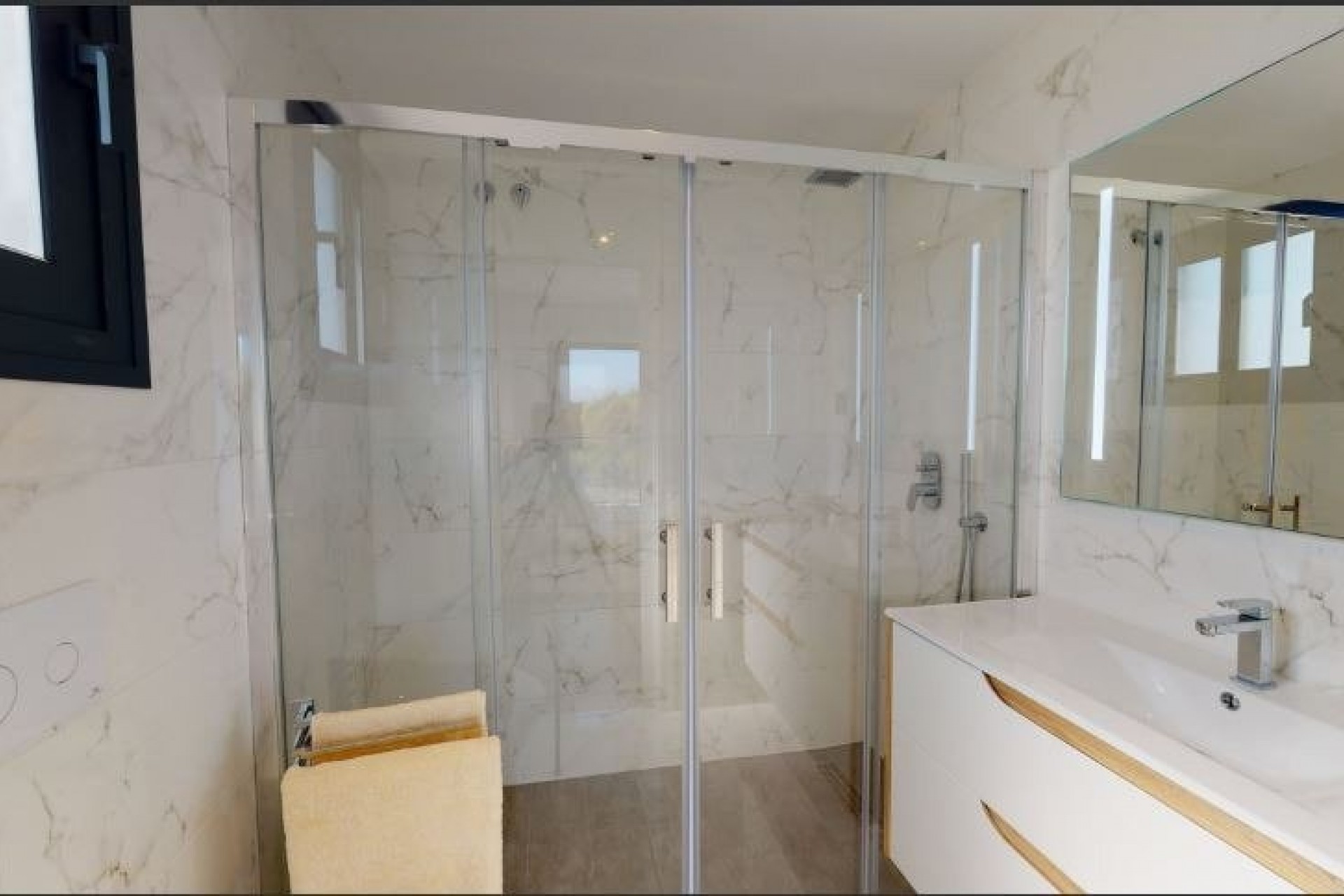 Nueva construcción  - Villa -
La Nucía - Urb. Don Mar