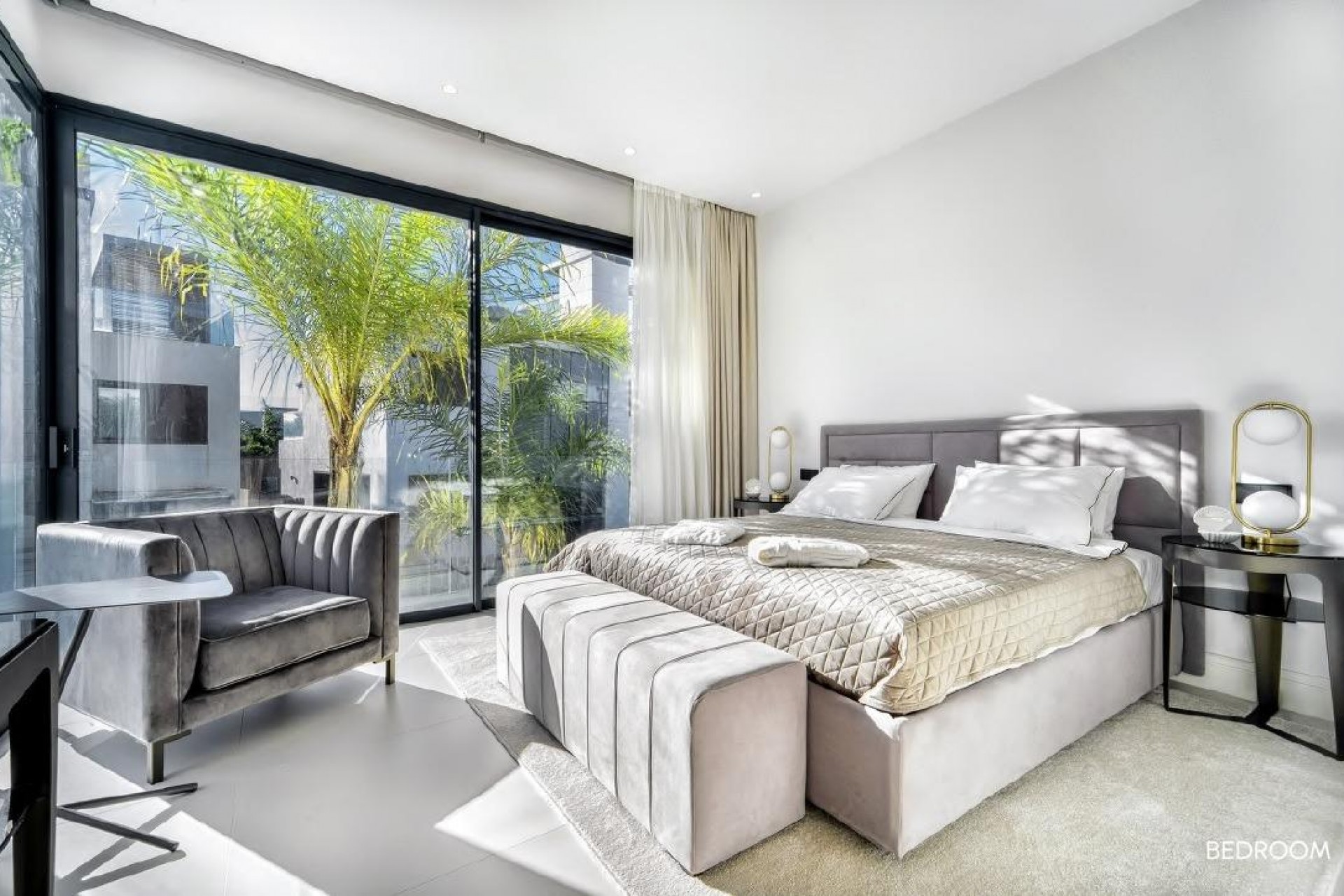 Nueva construcción  - Villa -
Marbella - The Golden Mile