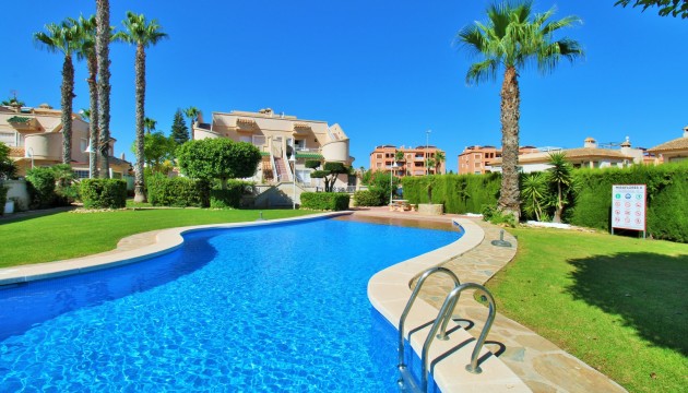 Piso - Reventa - Villamartin - PAU 8