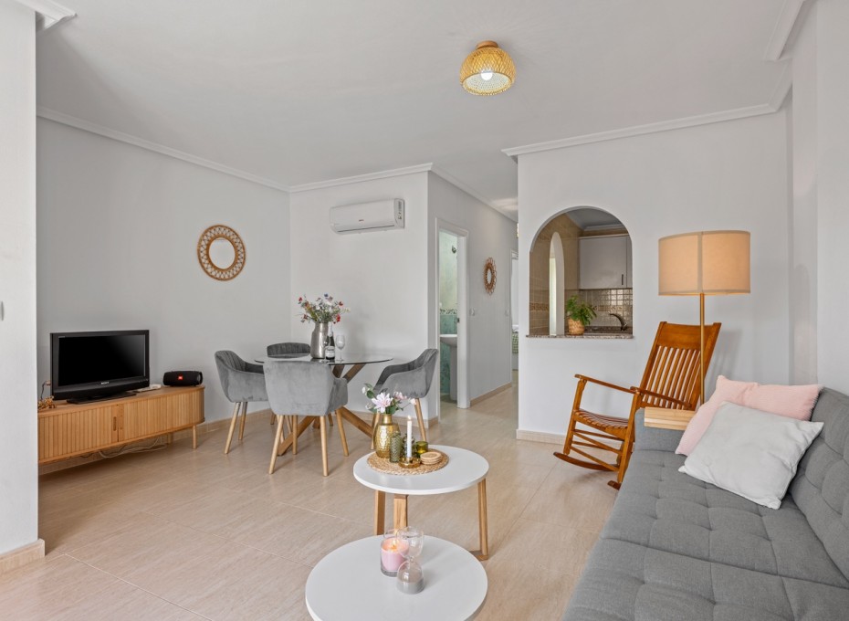Resale - 1. Apartment / flat -
Daya Nueva - Costa Blanca South