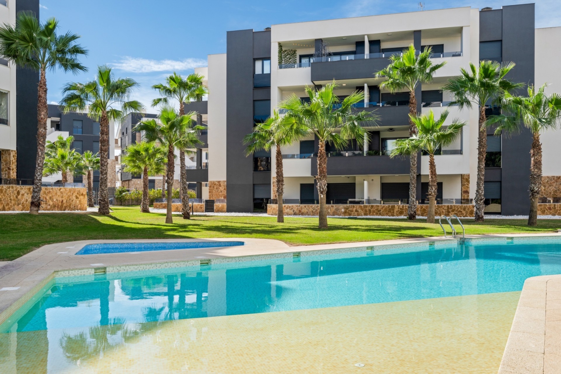 Resale - 1. Apartment / flat -
Torrevieja - Costa Blanca South