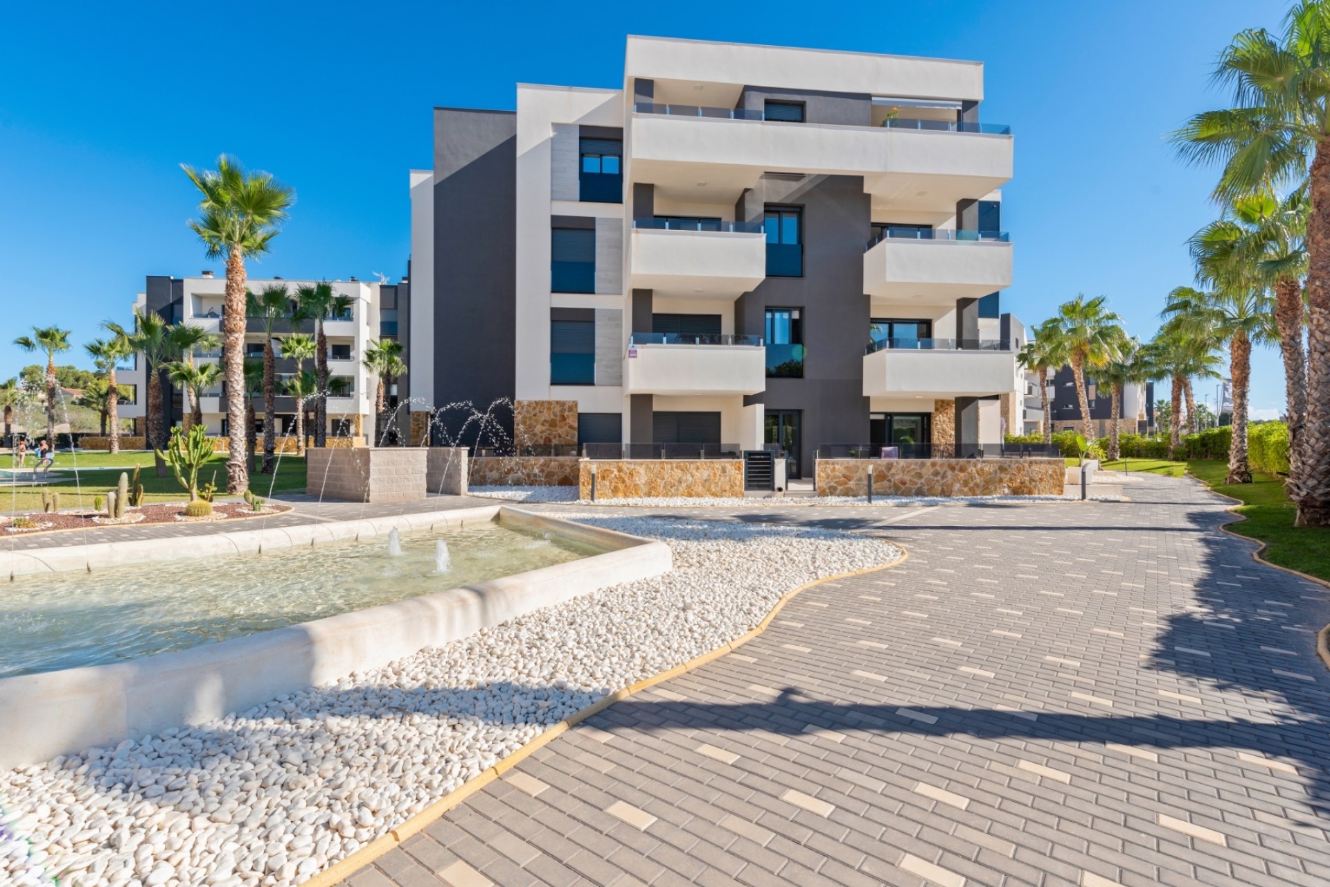 Resale - 1. Apartment / flat -
Torrevieja - Costa Blanca South
