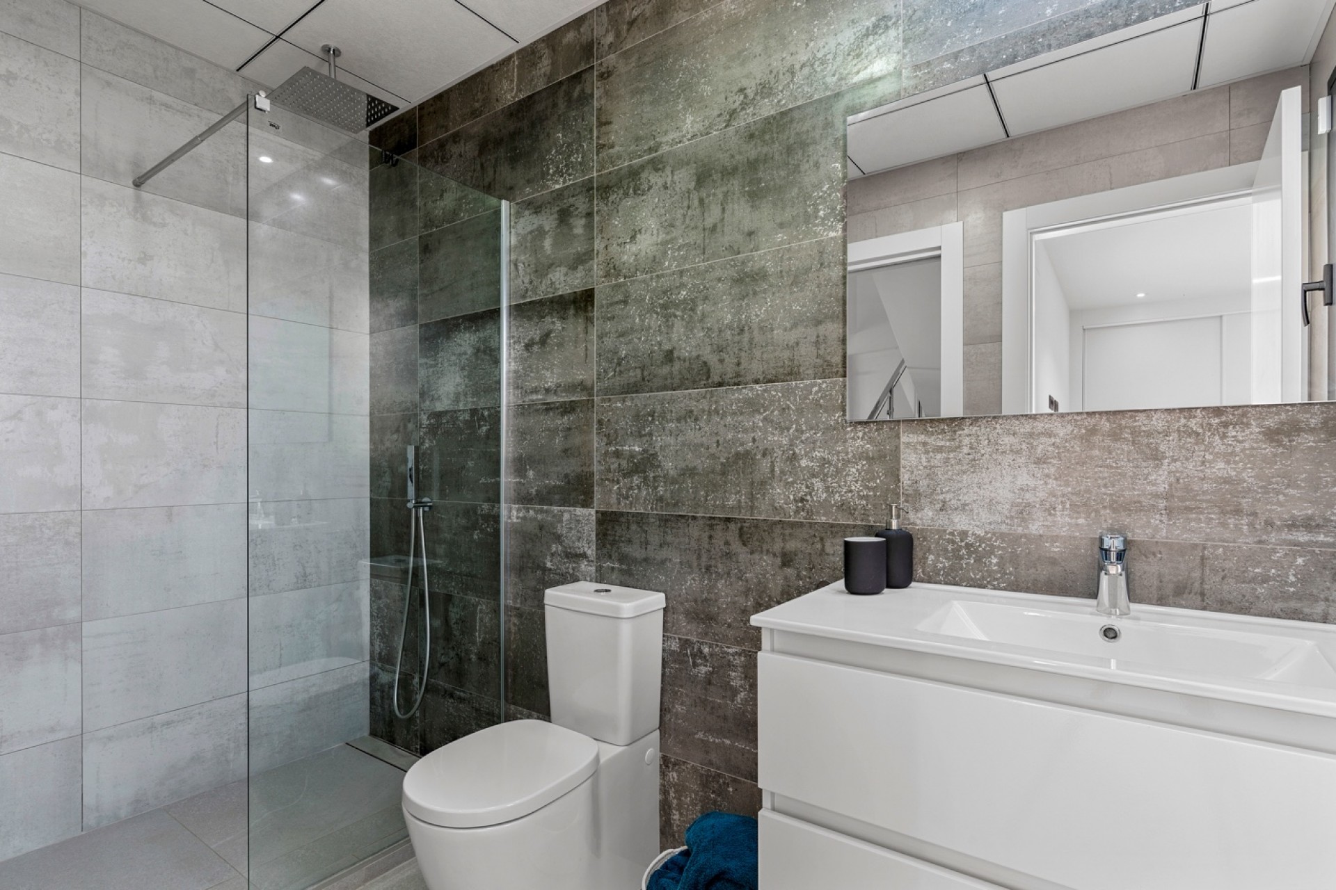 Resale - 3. Semi-detached house -
Ciudad Quesada - Costa Blanca South