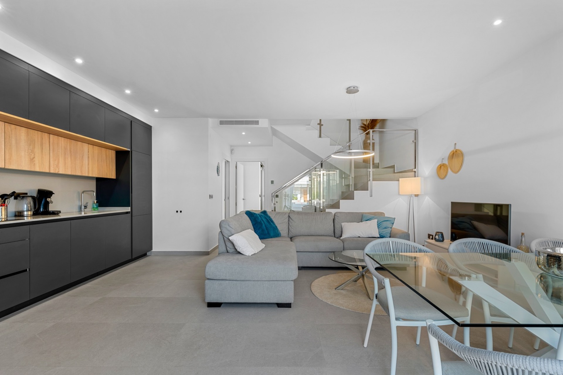 Resale - 3. Semi-detached house -
Ciudad Quesada - Costa Blanca South