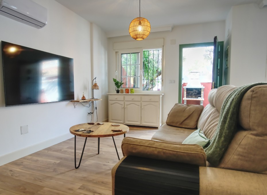 Resale - 4. Semi-detached villa -
Orihuela Costa - Costa Blanca South