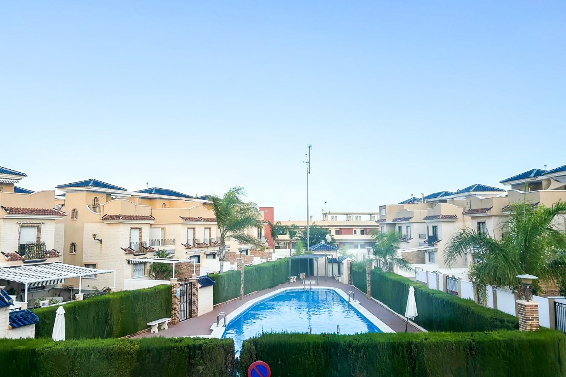 Resale - Adosado -
Pilar de la Horadada - Torre de la Horadada