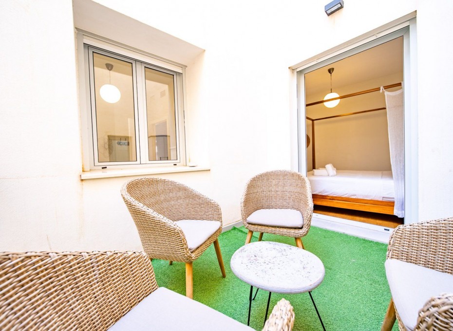 Resale - Apartamento -
Alicante - Centro