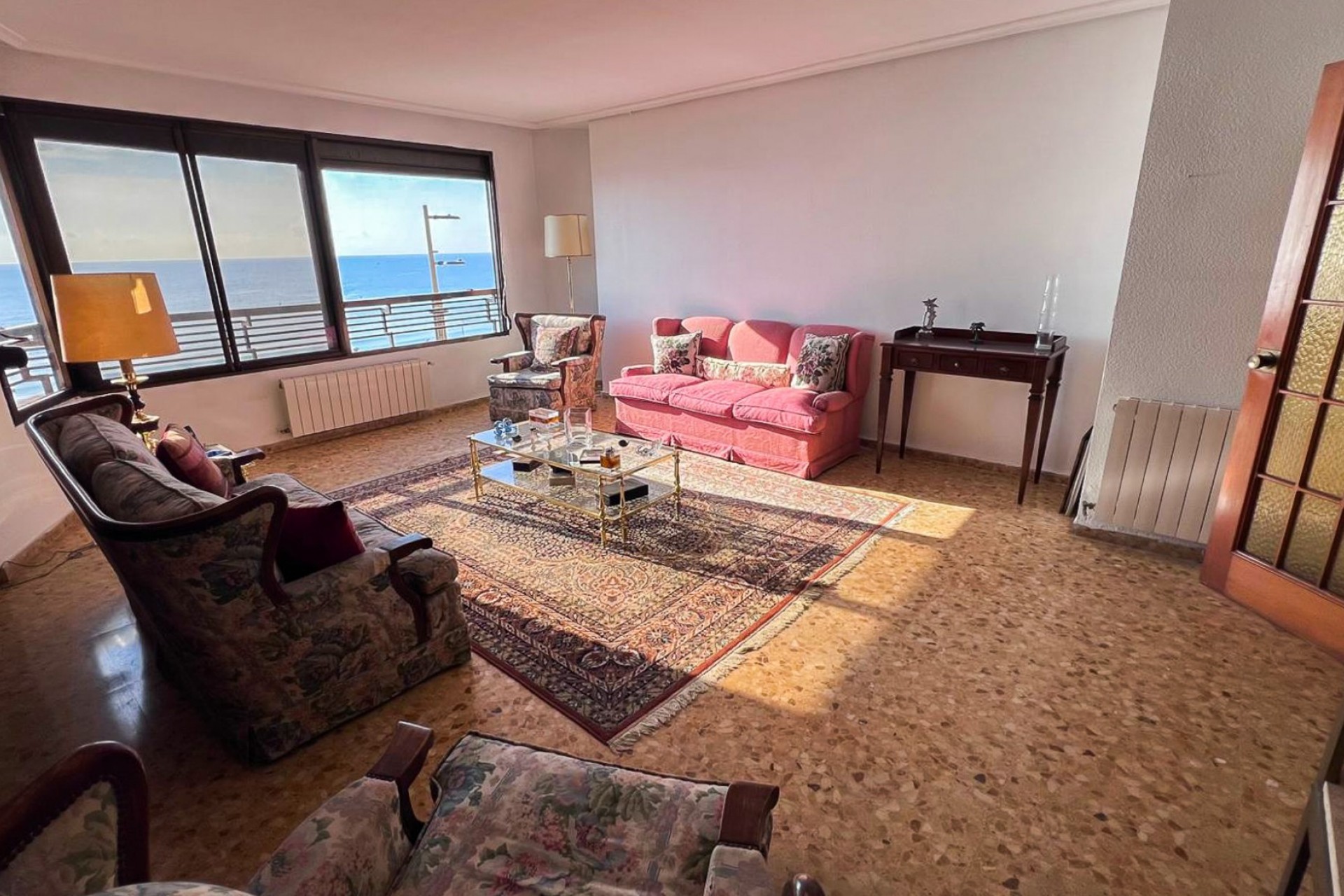 Resale - Apartamento -
Alicante - Centro