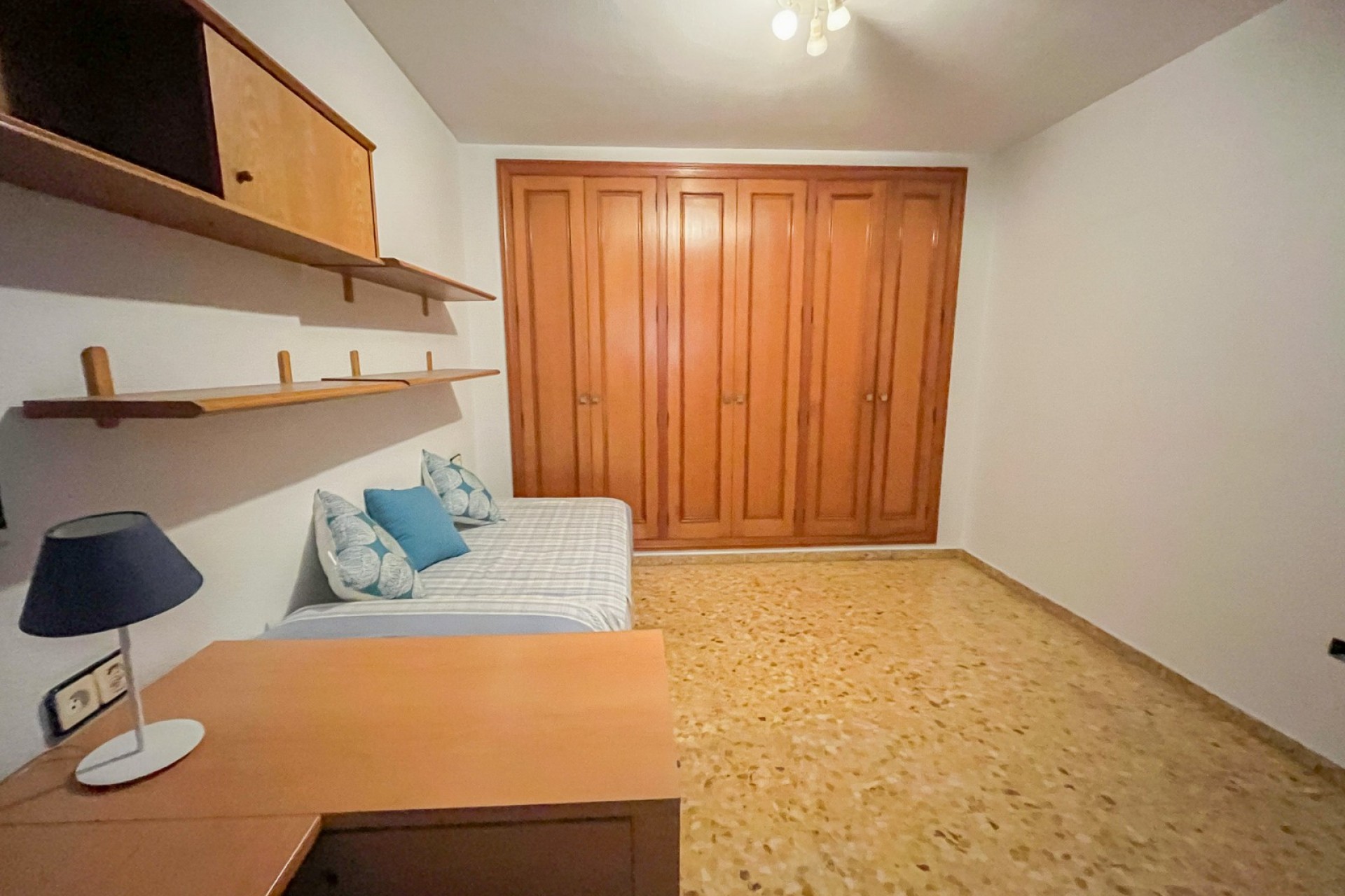 Resale - Apartamento -
Alicante - Centro