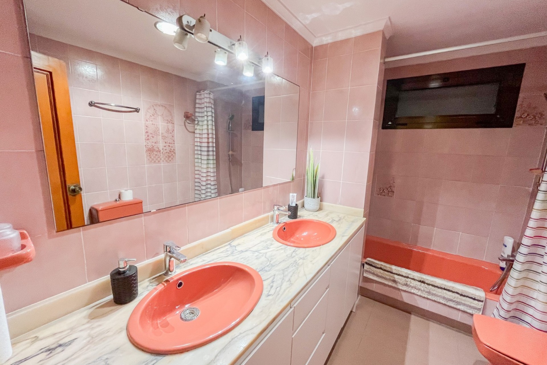 Resale - Apartamento -
Alicante - Centro