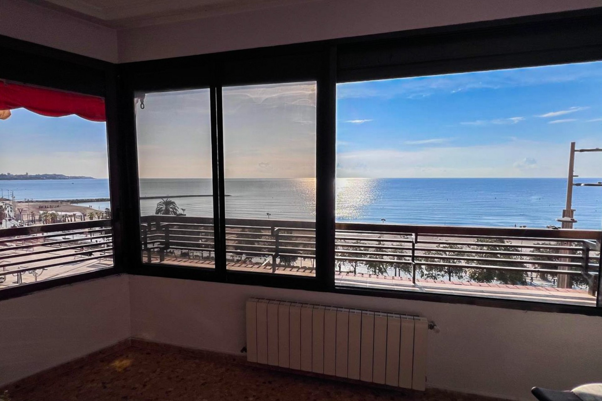 Resale - Apartamento -
Alicante - Centro