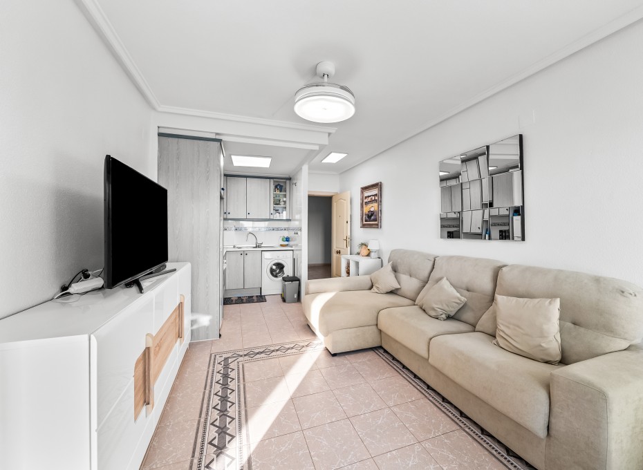 Resale - Apartamento -
Torrevieja - La Mata