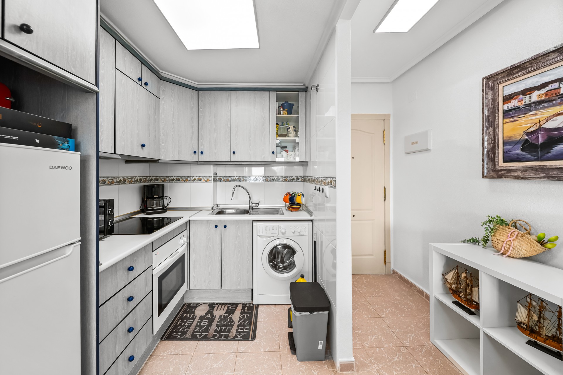 Resale - Apartamento -
Torrevieja - La Mata